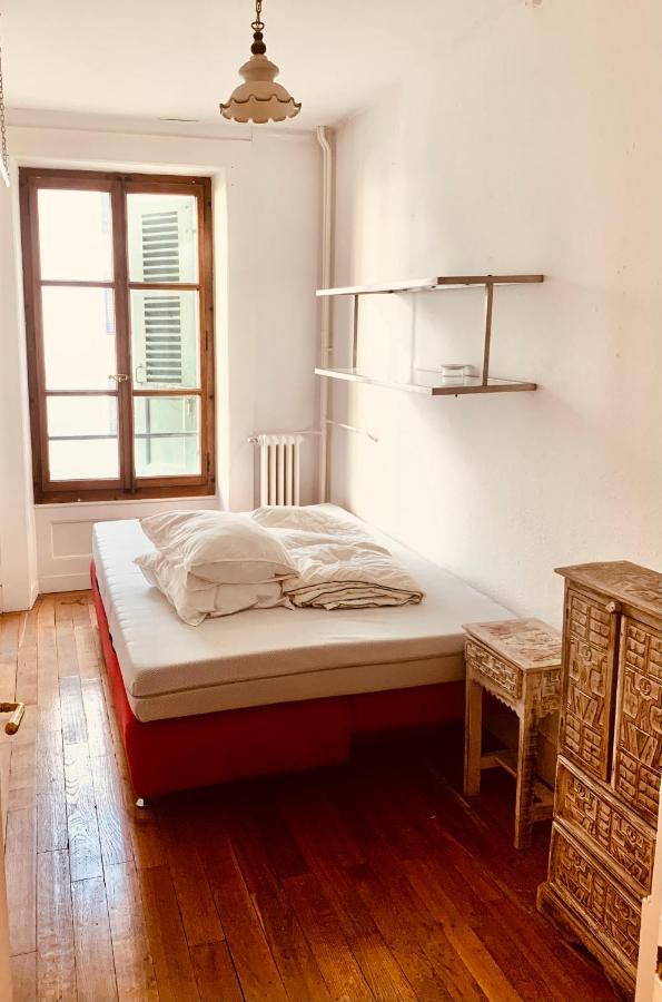 Bel Appartement City Center Женева Екстериор снимка