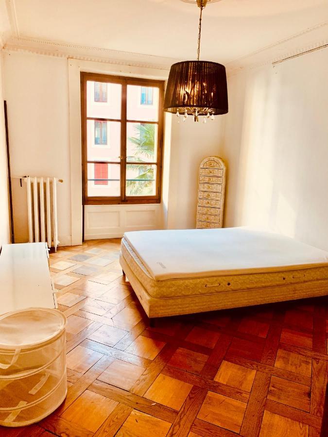 Bel Appartement City Center Женева Екстериор снимка